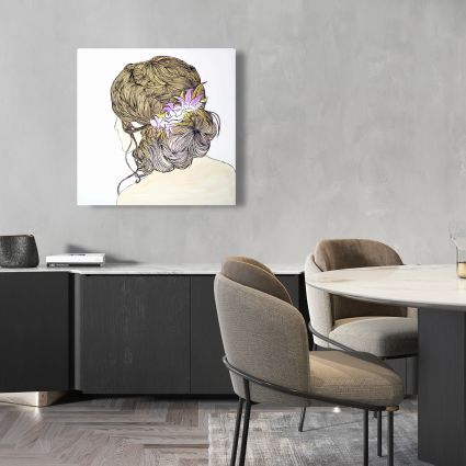 Blond woman from behind with flowers