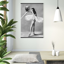 Magnetic 28 x 42 - Classic ballet dancer