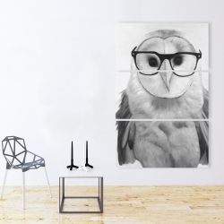 Canvas 40 x 60 - Realistic barn owl with glasses