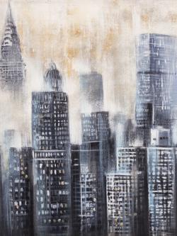 Immeubles au travers des nuages