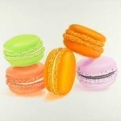 Small bites of macaroons