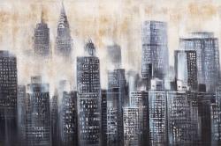 Immeubles au travers des nuages