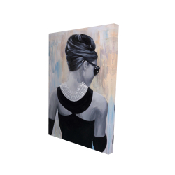Audrey hepburn de style abstrait vue de dos