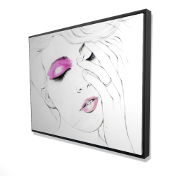 Portrait de femme avec maquillage rose